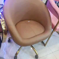 تجهیزات آرایشگاه|آرایشگاه و سالن‌های زیبایی|هشتگرد, طاووسیه|دیوار