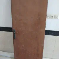 در اتاق با چهارچوب دوعدد