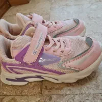 کتونی خارجی  دخترونه|کفش و لباس بچه|گنبد کاووس, |دیوار