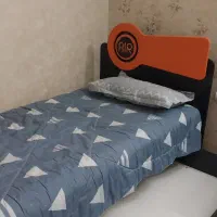 تخت یک نفره همراه با تخت مهمان