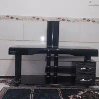 میزتلوزیون شیشه ایی طرح دار