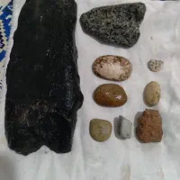 سنگ نیمه قیمتی