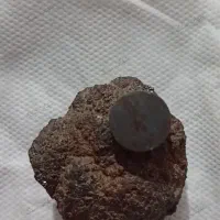 دوعددشهاب سنگ جذب آهن ربا