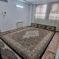دوخواب طبقه اول/غرق نور/ پارکینگ مسقف/تخلیه فوری|اجارهٔ آپارتمان|قم, پردیسان|دیوار