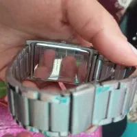 ساعت در حد نو