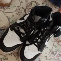 کتونی ساق دار