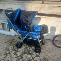 کالسکه دوقلو