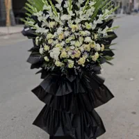 تاج گل ترحیم با طراحی ویژه و قیمت مناسب
