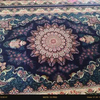 دو عدد فرش ۹ متری و ۶ عدد پشتی
