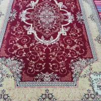 یک جفت فرش قرمز رنگ شش متری