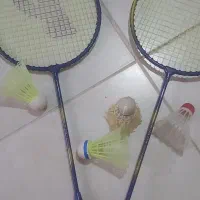 راکت و توپ بدمینتون