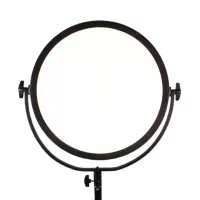 سافت لایت دست دوم با پایه فوق حرفه ای