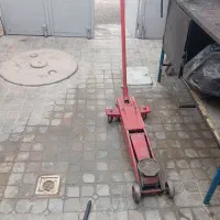 جک سوسماری سه تن میز کار