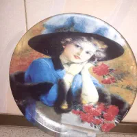 دو تا بشقاب دیوار کوب نو سالم