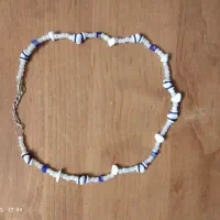 گردنبند سنگی آبی سفید