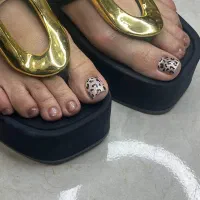 انواع خدمات ناخن متریال با کیفیت|خدمات آرایشگری و زیبایی|شاهین دژ, |دیوار