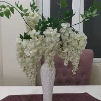 گلدان بسیار شیک بهمراه گل