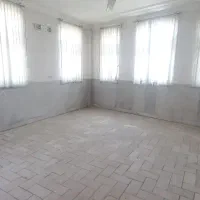 دفتر-بالا-مغازه-ورودی-مجزا-روی-همکف