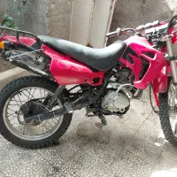 یک دستگاه موتورتریل پلاک ملی ۸۸