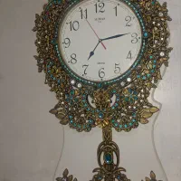 ساعت دیواری و وسایل