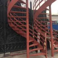 ساخت و نصب انواع پله گرد|خدمات پیشه و مهارت|پرند, فاز ۶|دیوار