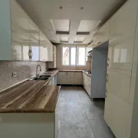 ظفر ۱۰۰ متر ۲ خواب+۷۵ متر سوئیت(آماده مشارکت)