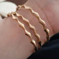 طلای دست دوم در حد نو  ۲۰۰ بالای تابلو