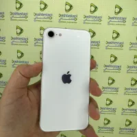 اپل iPhone SE (2022) با حافظهٔ ۱۲۸ گیگابایت