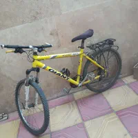 یک عدد دوچرخه حرفه ای جیانت اصل با لوازم اورجینال|دوچرخه، اسکیت، اسکوتر|تبریز, |دیوار