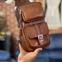 کیف دوشی دست‌دوز از چرم طبیعی گاوی (شاهکارچرمی)