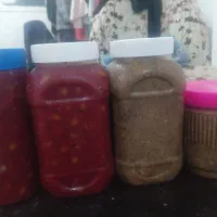 زیتون و ترشی و خیارشور