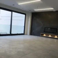 ۱۳۰ متر کلید نخورده دو خواب / رهن کامل / فرزانگان