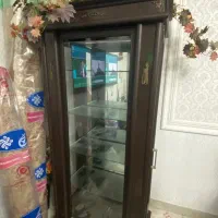 بوفه شیشه ای ۴ طبقه چراغ دار