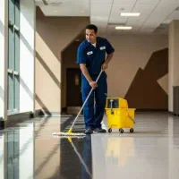 سرایدار (قبل از تماس حتما توضیحات را کامل بخوانید)