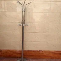 رخت اویزایستاده