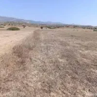 یک قطعه زمین مسکونی