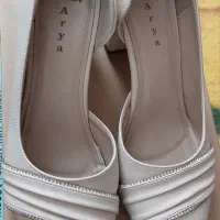 کفش نونو فقط چندساعت پوشیده شده سایز ۳۹     ۱۳۰۰