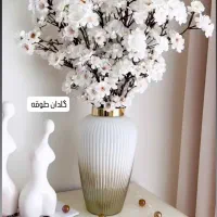 گل و گلدان