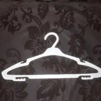 چوبکار جوب لباسی ویترین