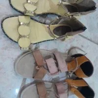 دوجفت صندل هردو۳۰۰تومن