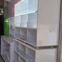 ویترین مغازه کامل مال عطاری هست