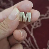 پلاک طلا حرفM