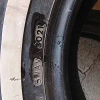 لاستیک پیکان دور سفید