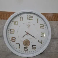ساعت دیواری