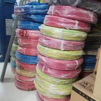 تعدادی سیم 2.5 و 1.5 تمام مس