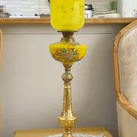 چراغ لاله قدیمی