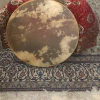 دف پوستی کنسرتی و یک دف تمرینی