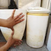 گلدان با خاک
