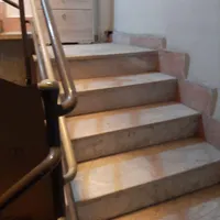 ۱۰۰ متر مناسب جهت مسکونی یا گارکاه