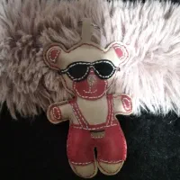 عروسک چرمی دست دوز